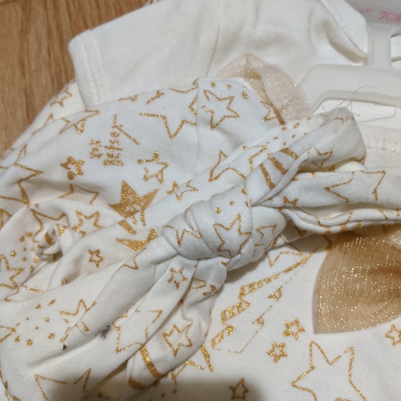 Betsey Johnson 4 piece set - Picture 4 of 5